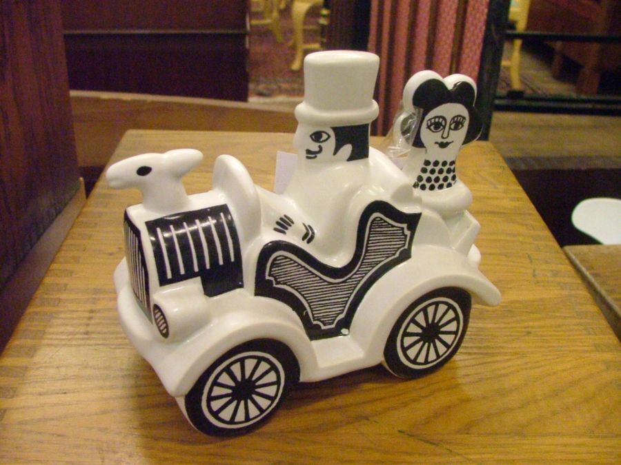Skulptur, Lisa Larson (f. 1931), Sverige. Bil ur Traffic
